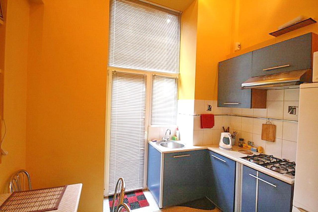 Park And Opera Apartments ลวีฟ ภายนอก รูปภาพ