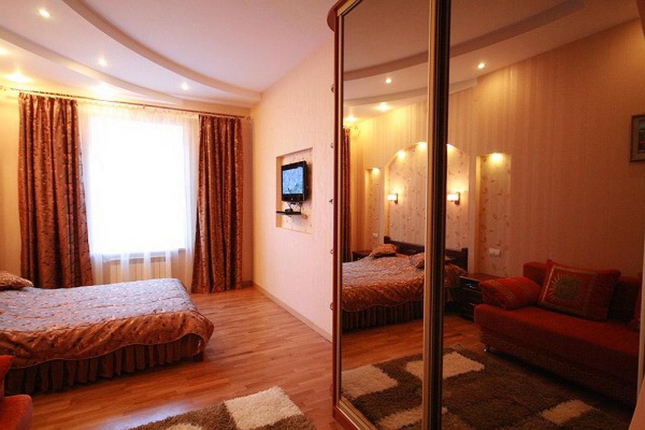 Park And Opera Apartments ลวีฟ ภายนอก รูปภาพ