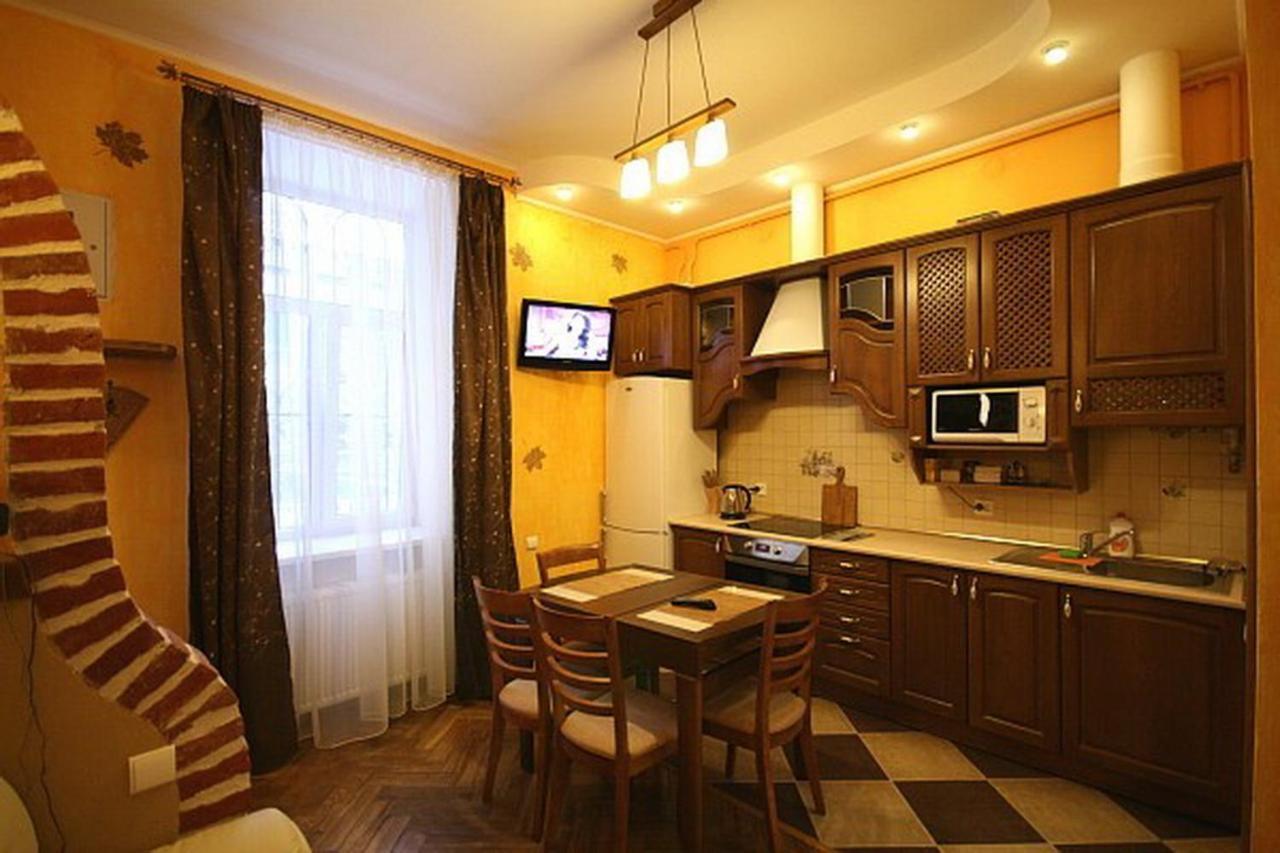 Park And Opera Apartments ลวีฟ ภายนอก รูปภาพ